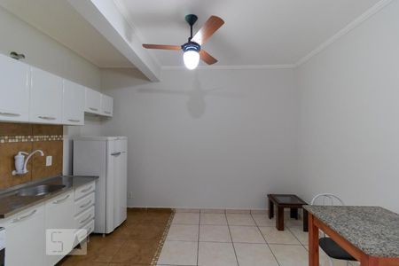 Sala e Cozinha de kitnet/studio para alugar com 1 quarto, 35m² em Cidade Universitária, Campinas