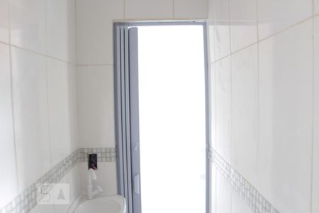 Apartamento para alugar com 60m², 2 quartos e sem vagaBanheiro