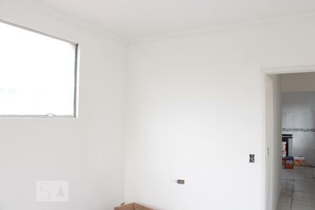 Sala de kitnet/studio para alugar com 1 quarto, 40m² em Vila Bertioga, São Paulo