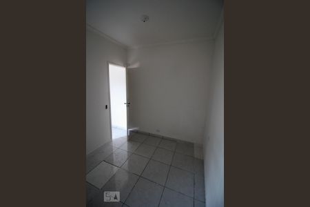 Quarto de kitnet/studio para alugar com 1 quarto, 40m² em Vila Bertioga, São Paulo