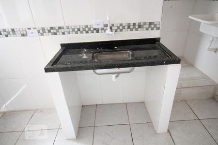 Sala/Cozinha de kitnet/studio para alugar com 1 quarto, 40m² em Vila Bertioga, São Paulo