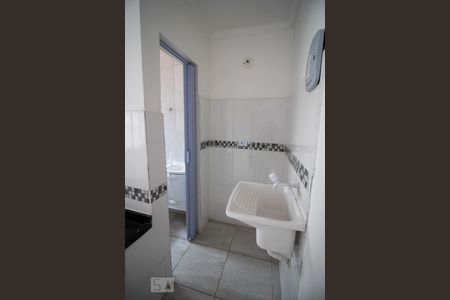 Lavanderia de kitnet/studio para alugar com 1 quarto, 40m² em Vila Bertioga, São Paulo