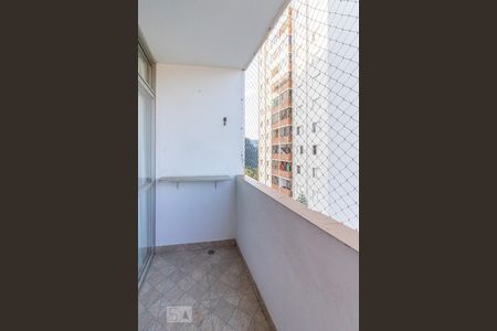 Sacada de apartamento à venda com 3 quartos, 79m² em Barro Branco (zona Norte), São Paulo