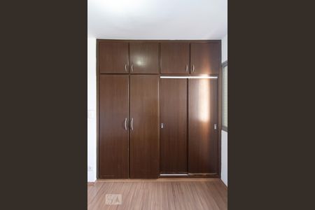 Apartamento à venda com 79m², 3 quartos e 1 vagaSuíte - Armários