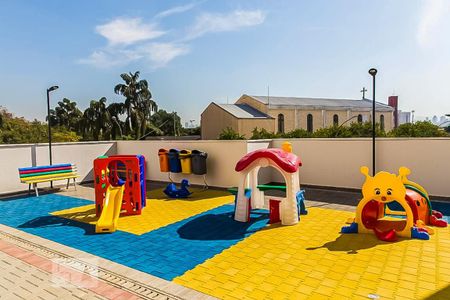 Apartamento para alugar com 45m², 2 quartos e 1 vaga Apartamento para alugar com 45m², 2 quartos e 1 vagaÁrea comum - Playground