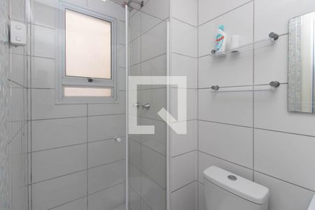 Banheiro de apartamento para alugar com 2 quartos, 45m² em Vila Guilherme, São Paulo