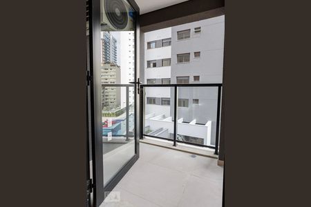 Sacada de kitnet/studio para alugar com 1 quarto, 27m² em Pinheiros, São Paulo