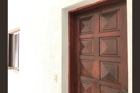 Fachada do bloco de kitnet/studio para alugar com 2 quartos, 60m² em Vila Bertioga, São Paulo
