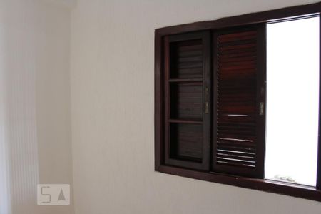 Quarto 1 de kitnet/studio para alugar com 2 quartos, 60m² em Vila Bertioga, São Paulo