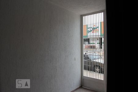 Vista Quarto  de kitnet/studio para alugar com 2 quartos, 60m² em Vila Bertioga, São Paulo