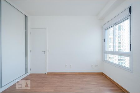 Apartamento para alugar com 77m², 2 quartos e 1 vagaSuíte