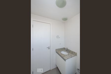 Apartamento para alugar com 77m², 2 quartos e 1 vagaBanheiro Social