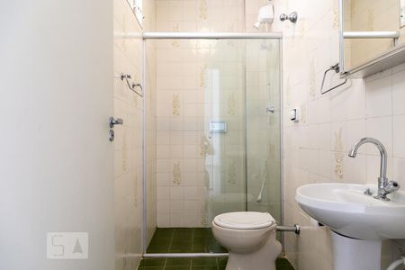 Banheiro de apartamento à venda com 1 quarto, 42m² em Liberdade, São Paulo