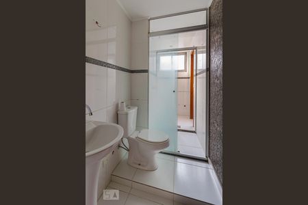 Banheiro da Suíte de apartamento à venda com 3 quartos, 68m² em Sarandi, Porto Alegre