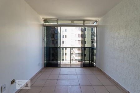 Sala de apartamento para alugar com 2 quartos, 93m² em Guará Ii, Brasília