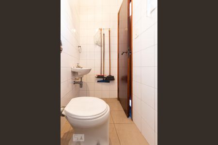 Casa à venda com 156m², 3 quartos e 1 vagaBanheiro de Serviço