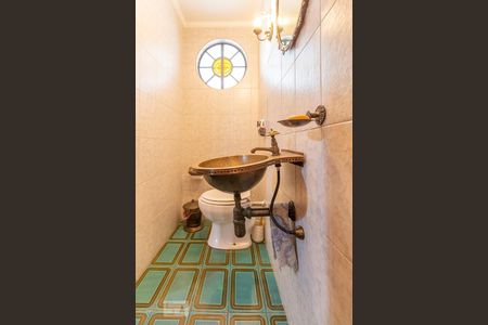 Casa à venda com 156m², 3 quartos e 1 vagaLavabo