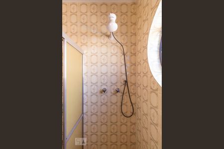 Casa à venda com 156m², 3 quartos e 1 vagaBanheiro