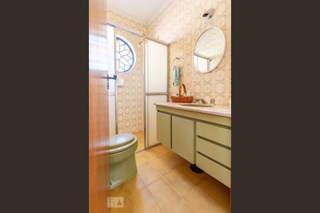 Casa à venda com 156m², 3 quartos e 1 vagaBanheiro