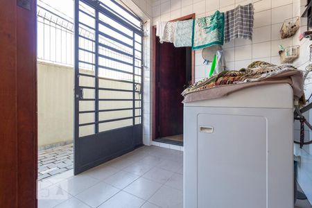 Casa à venda com 156m², 3 quartos e 1 vagaÁrea de Serviço