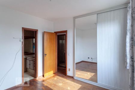 Apartamento à venda com 100m², 2 quartos e 1 vagaSuíte