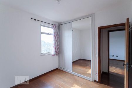 Apartamento à venda com 100m², 2 quartos e 1 vagaQuarto