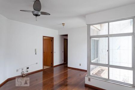 Sala de apartamento à venda com 2 quartos, 100m² em Funcionários, Belo Horizonte