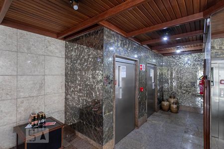 Apartamento à venda com 100m², 2 quartos e 1 vagaHall de entrada