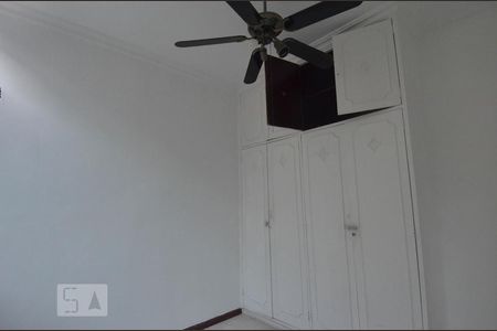 Quarto 1 de apartamento para alugar com 2 quartos, 65m² em Copacabana, Rio de Janeiro