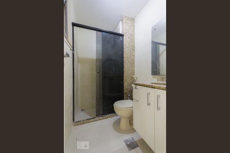 Banheiro de apartamento para alugar com 2 quartos, 60m² em Pechincha, Rio de Janeiro