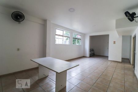 Apartamento para alugar com 60m², 2 quartos e 1 vaga Apartamento para alugar com 60m², 2 quartos e 1 vagaSalão de Festas