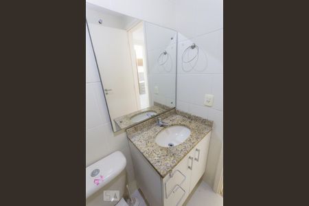 Apartamento para alugar com 60m², 2 quartos e 1 vaga Apartamento para alugar com 60m², 2 quartos e 1 vagaBanheiro