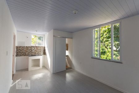 Sala e cozinha de apartamento para alugar com 1 quarto, 27m² em Vila Isabel, Rio de Janeiro