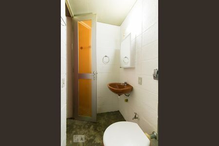 Casa à venda com 222m², 3 quartos e 2 vagasBanheiro de Serviço