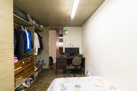 Casa à venda com 222m², 3 quartos e 2 vagasQuarto 2