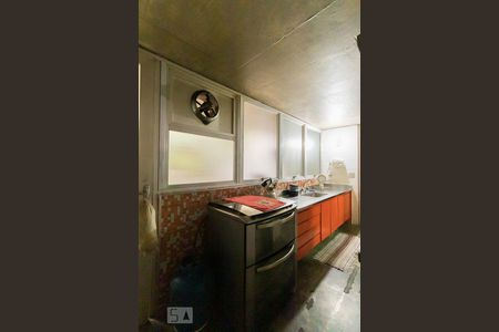 Casa à venda com 222m², 3 quartos e 2 vagasCozinha 