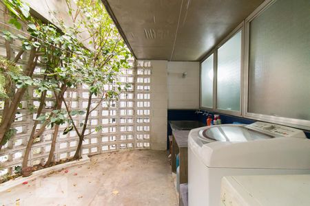 Casa à venda com 222m², 3 quartos e 2 vagasLavanderia 