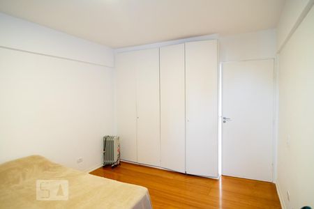 Quarto 1 de apartamento para alugar com 2 quartos, 95m² em Campo Belo, São Paulo