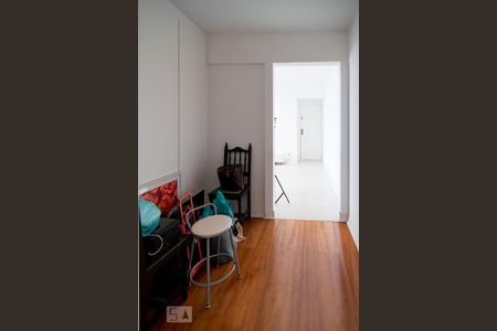 Roupeiro de apartamento para alugar com 2 quartos, 95m² em Campo Belo, São Paulo