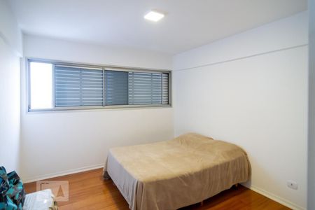 Quarto 1 de apartamento para alugar com 2 quartos, 95m² em Campo Belo, São Paulo