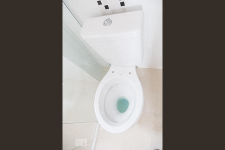 Casa de condomínio à venda com 148m², 3 quartos e 3 vagas Casa de condomínio à venda com 148m², 3 quartos e 3 vagasBanheiro