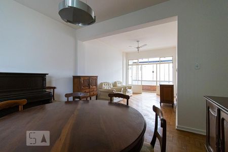 Apartamento à venda com 122m², 3 quartos e 1 vagaSala