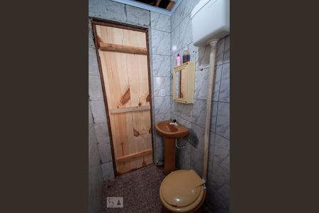 Casa para alugar com 42m², 2 quartos e 2 vagasBanheiro