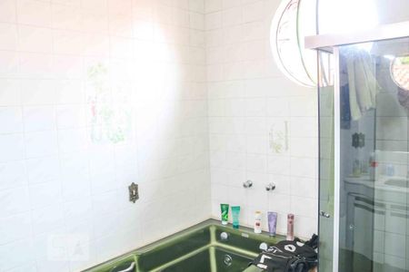 Casa para alugar com 300m², 4 quartos e 4 vagasBanheiro da Suíte