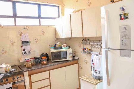 Casa para alugar com 300m², 4 quartos e 4 vagasCozinha