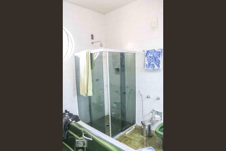 Casa para alugar com 300m², 4 quartos e 4 vagasBanheiro da Suíte