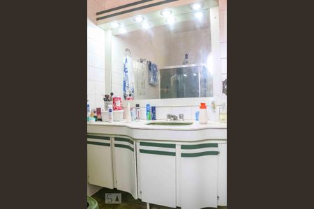 Casa para alugar com 300m², 4 quartos e 4 vagasBanheiro da Suíte