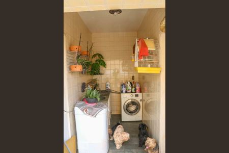 Casa para alugar com 300m², 4 quartos e 4 vagasLavanderia