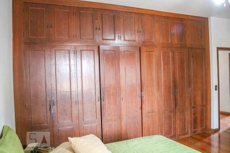 Casa para alugar com 300m², 4 quartos e 4 vagasQuarto Suíte