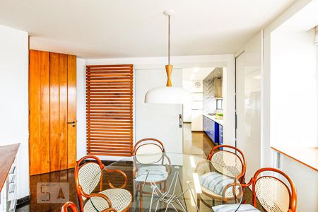 Apartamento para alugar com 386m², 3 quartos e 4 vagasCopa